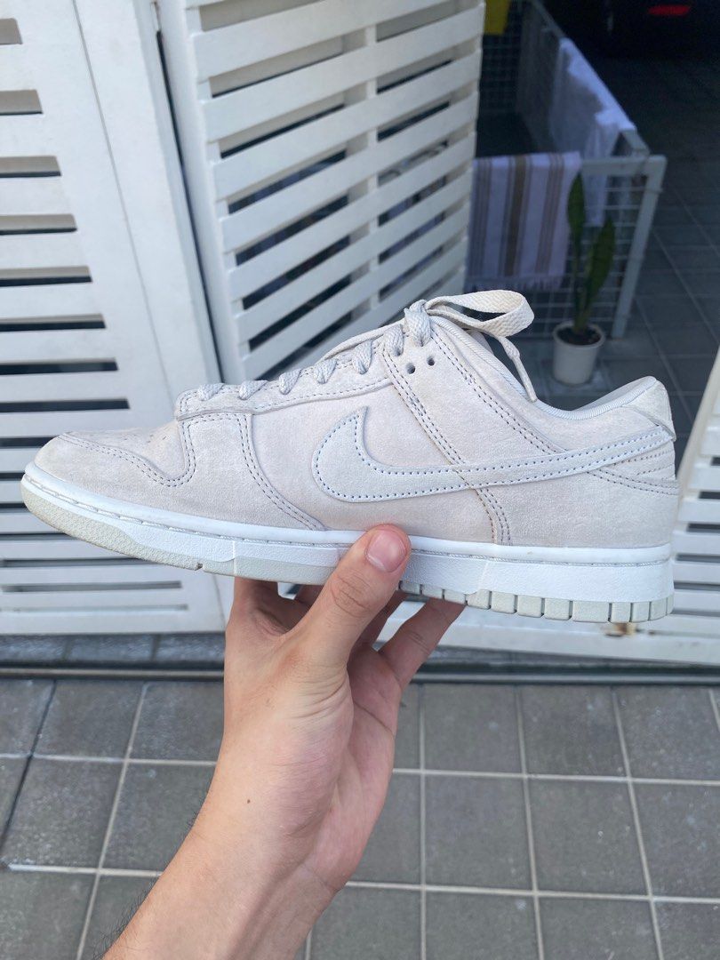 Nike Dunks Low Vast Grey/Summit White (Category: Sneakers) located in Quezon City. Submitted by migo21 (Listing ID 1226211870, Image 2). Description: Size 7.5 Mens 9 Womens Price is negotiable.