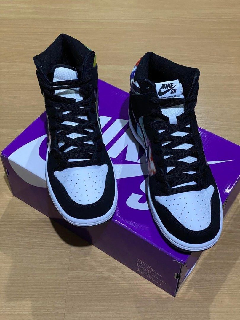 Nike SB Dunk High TV Signal (Category: Sneakers) located in Taguig. Submitted by crossmill23 (Listing ID 1226294668, Image 2). Description: .