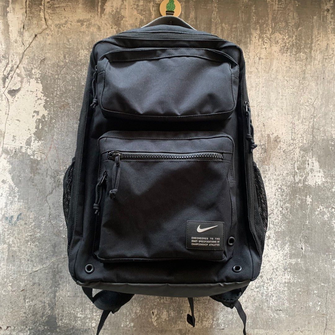 mens nike travel bag