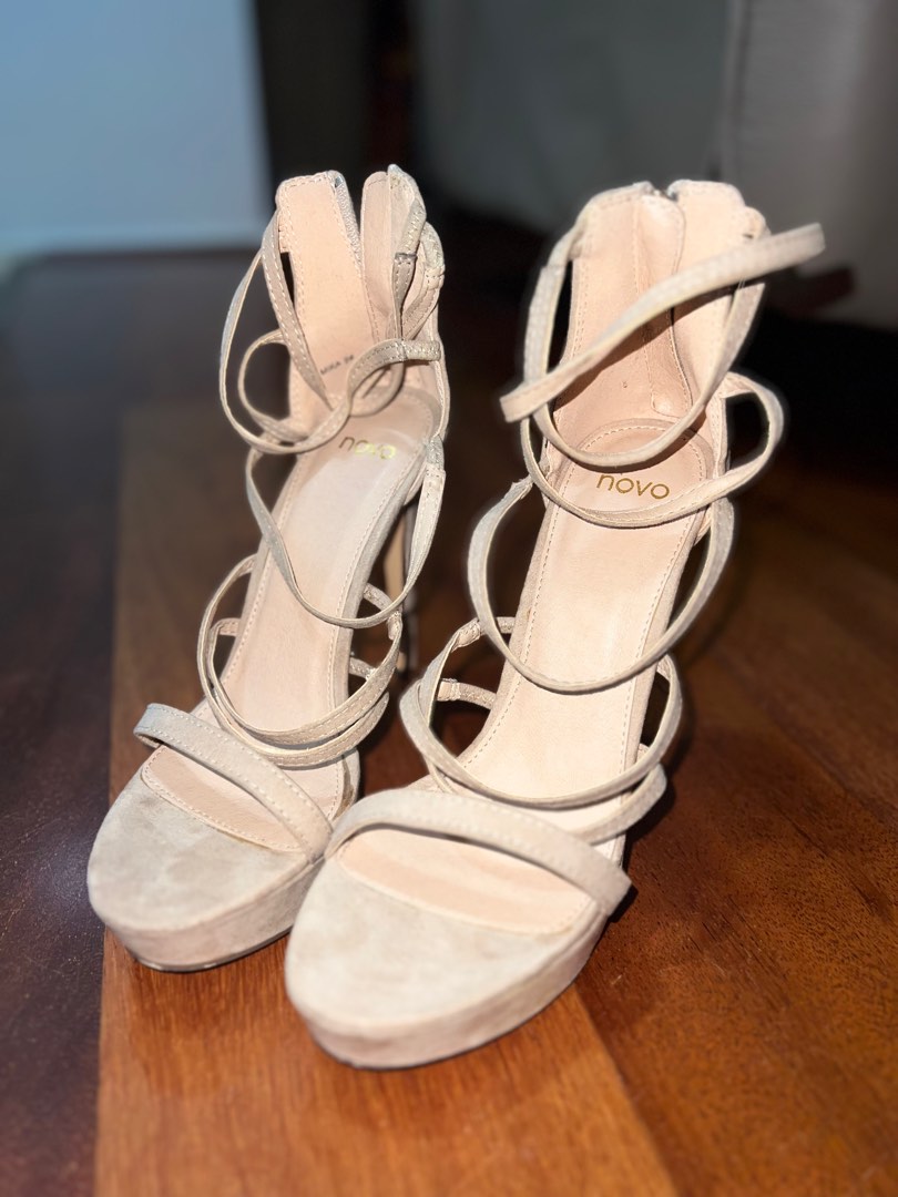 novo nude heels