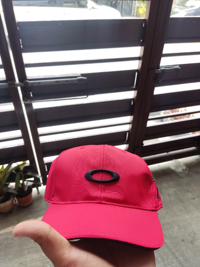 Oakley velcro cap red brand new on Carousell