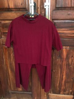 One set knit maroon