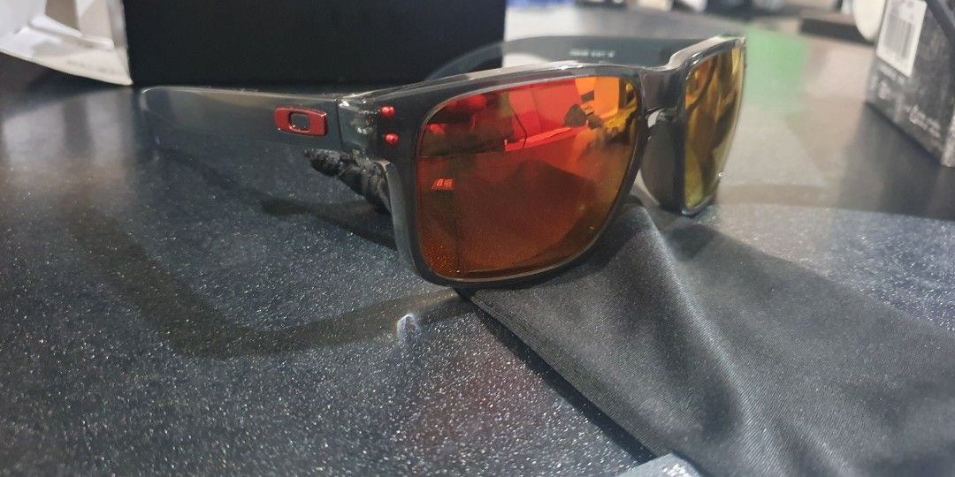 Original oakley Holbrook, Men's Fashion, Watches & Accessories ...