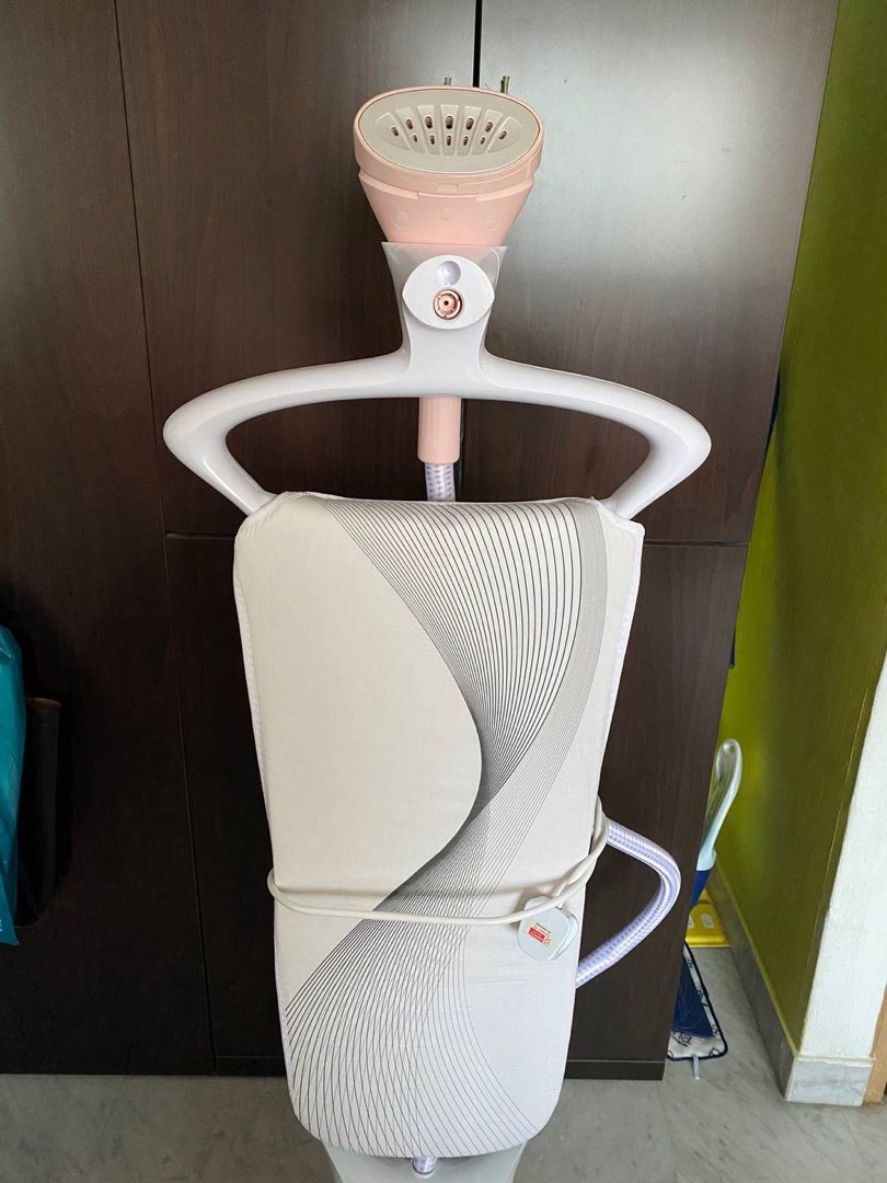 Philips ComfortTouch Garments Steamer GC552/46, TV & Home Appliances