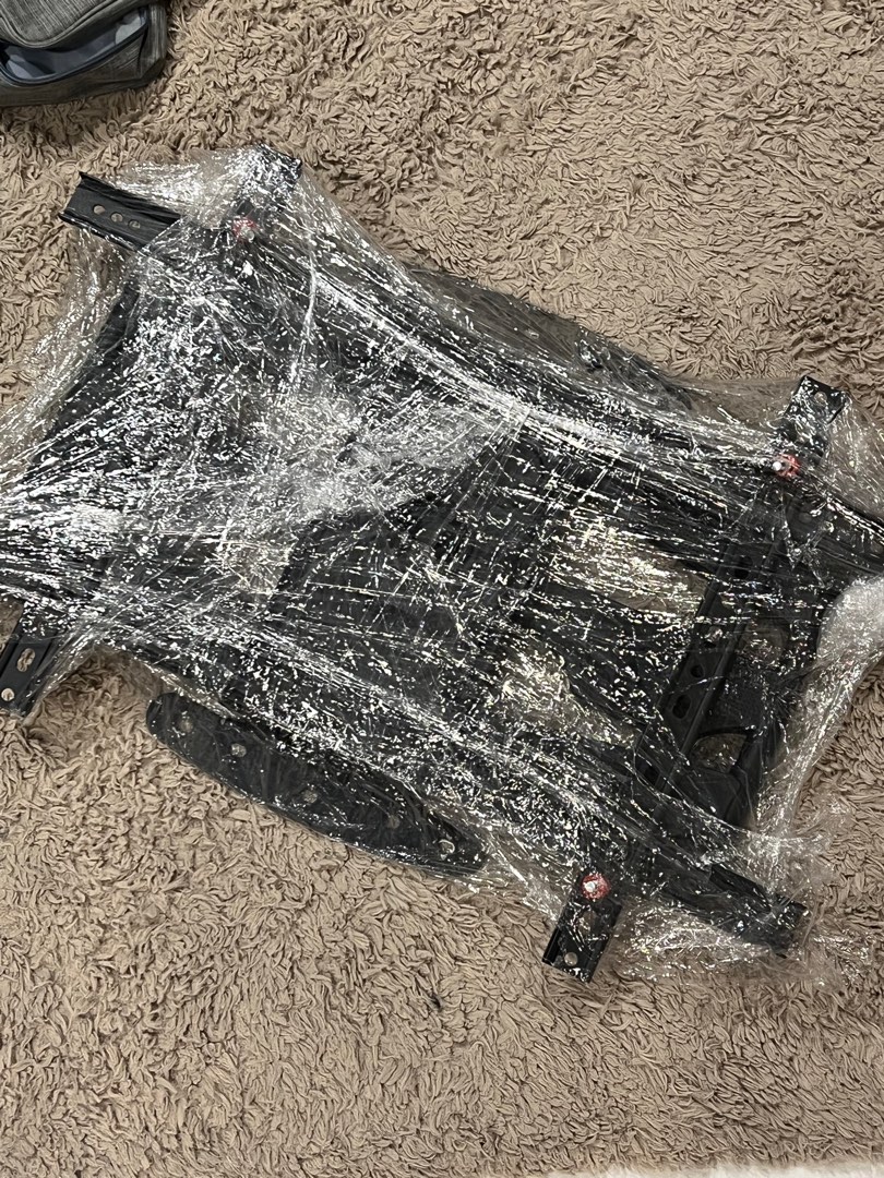 Retractable Tv wall mount (65inch), TV & Home Appliances, TV