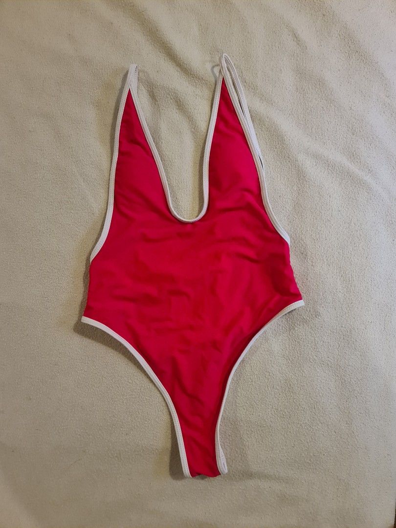 Sexy Baywatch One piece (Category: Bikinis & Swimsuits) located in Quezon City. Submitted by cheapbrandy (Listing ID 1226147522, Image 1). Description: used once in bali. padded, adjustable straps, super cheeky and high leg deep v neck and side boob design very nice color as well!.