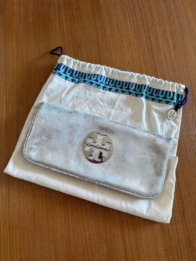 Silver tory burch clutch cheap
