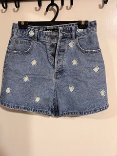 (Category: ) located in . Submitted by natasatay (Listing ID 1226228324, Image 1). Description: .