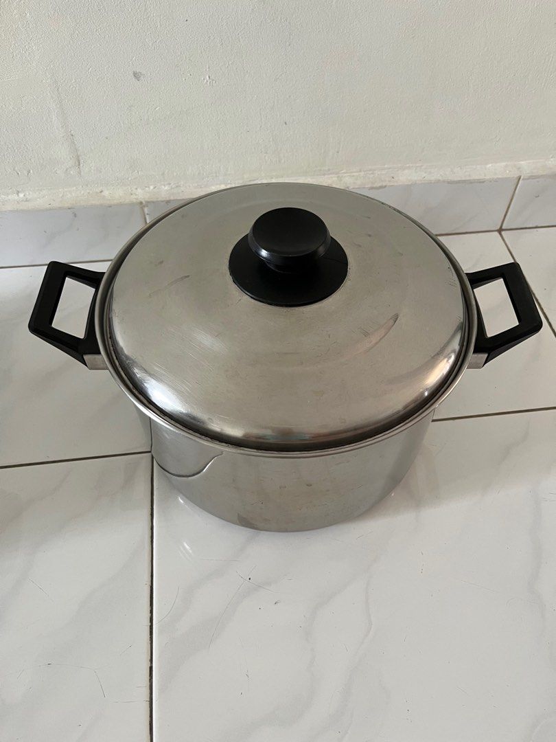 Stainless steel pot 7l, Furniture & Home Living, Kitchenware ...