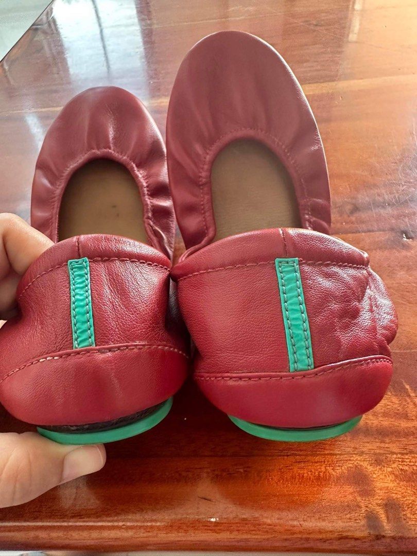 Tieks hotsell cardinal red
