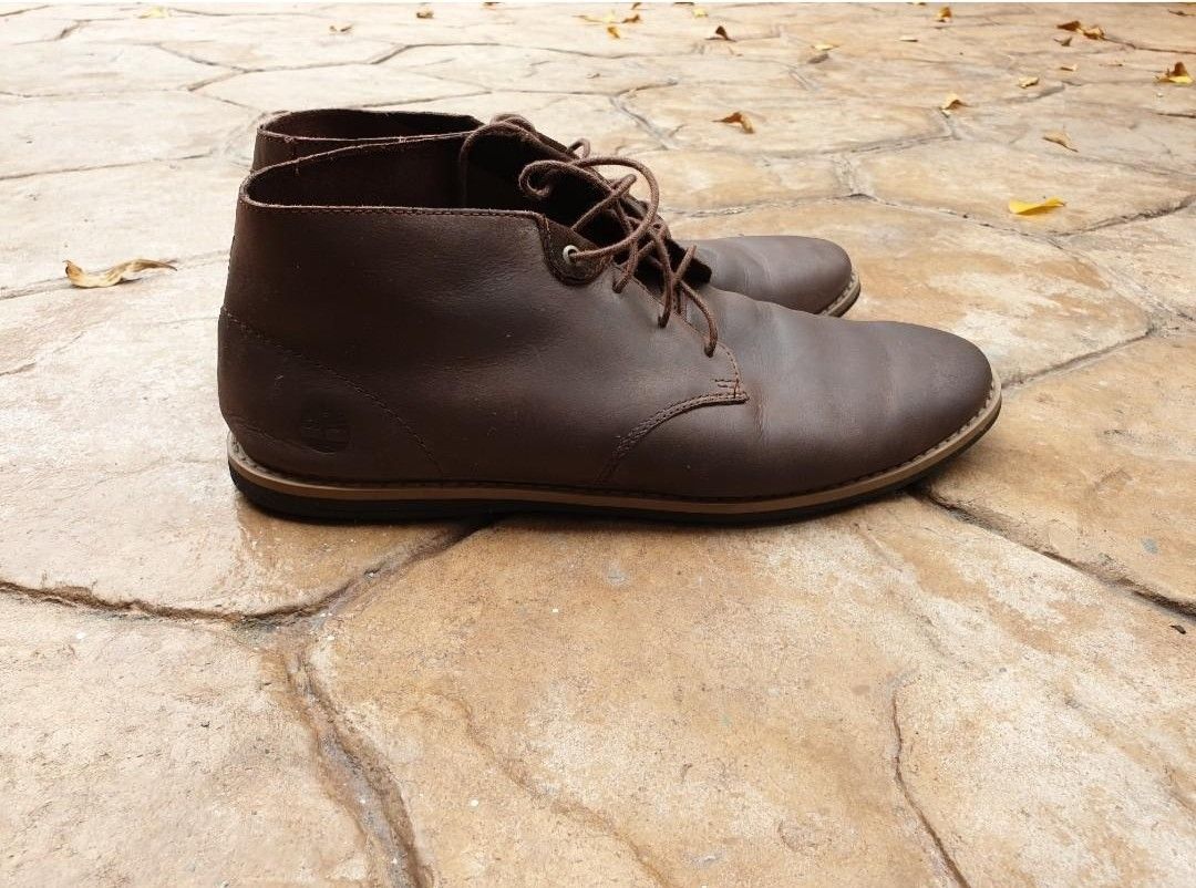 Rhinebeck leather chukka boot deals