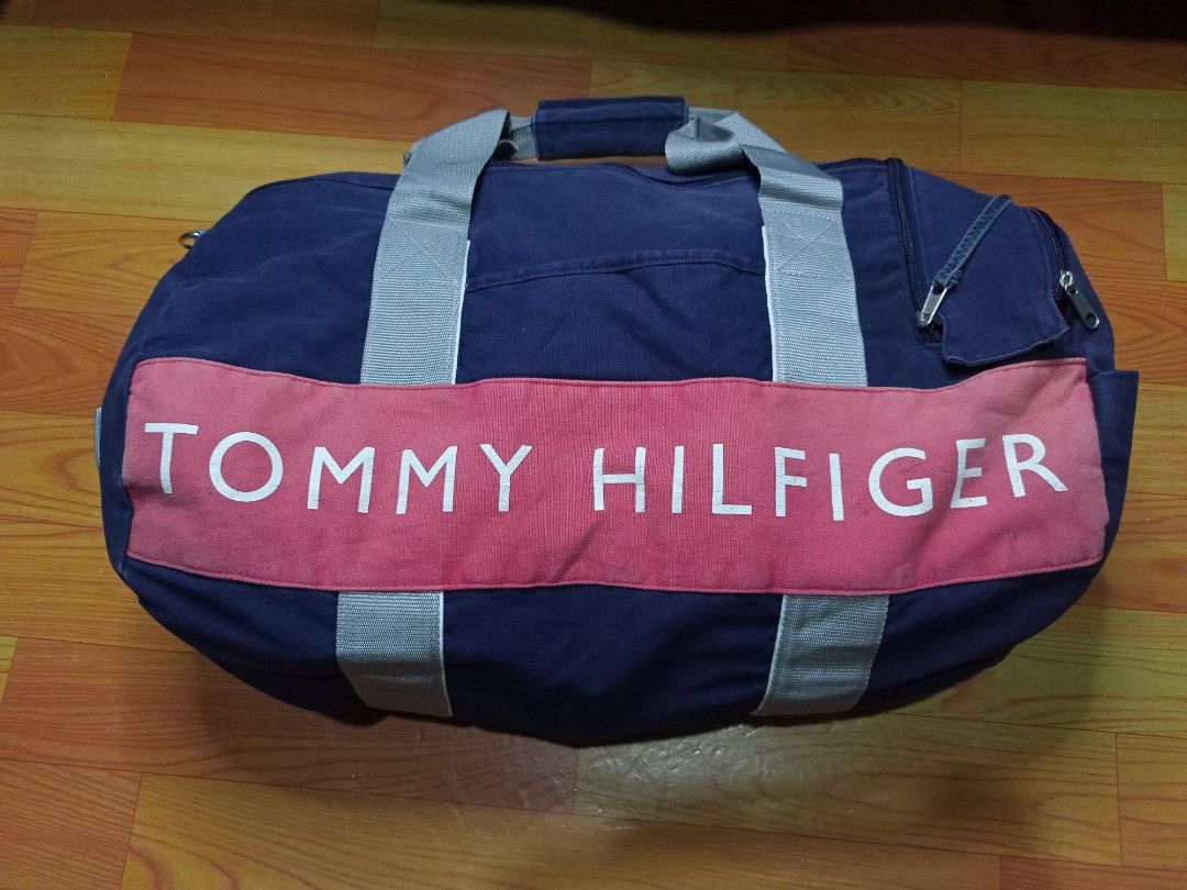 tommy duffle bag on Carousell