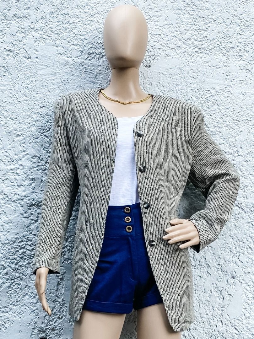 Unique Beige Floral Design Blazer (Category: Coats, Jackets and Outerwear) located in Quezon City. Submitted by mommake (Listing ID 1226232128, Image 2). Description: - So dainty with its subtle floral design - Good fit for sizes S-M - Fit on mannequin is as is, no pins or clips at the back - Shipping c/of buyer, item can be shipped from QC, Ortigas, or Makati, can also ship via Flash Express, no Shopee checkout Mannequin’s dimensions: Bust: 30 i