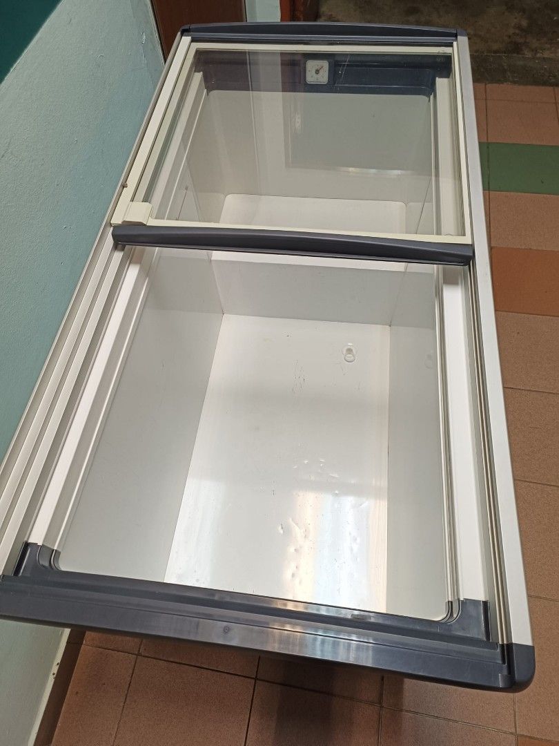 Used liebherr display chest freezer / glass display chest freezer / ice
