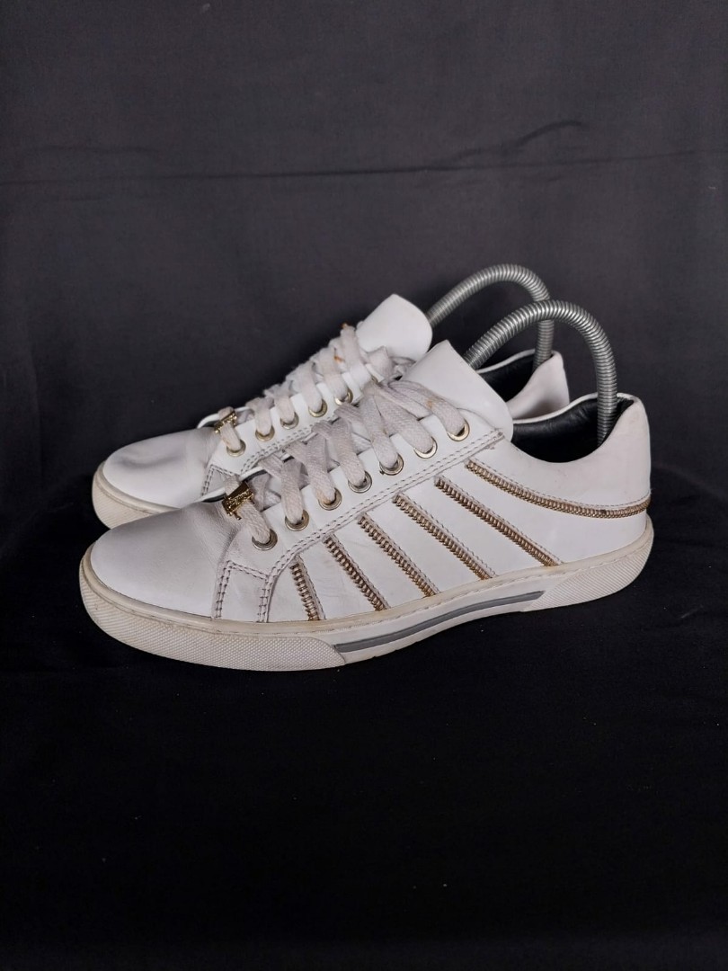 Louis Vuitton Ollie Richelieu Sneakers, Fesyen Pria, Sepatu , Sneakers di  Carousell