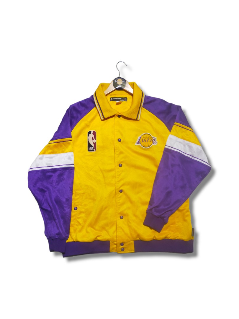 VINTAGE LAKERS WARMUP JACKET 2000-2002, Men's Fashion, Activewear on  Carousell