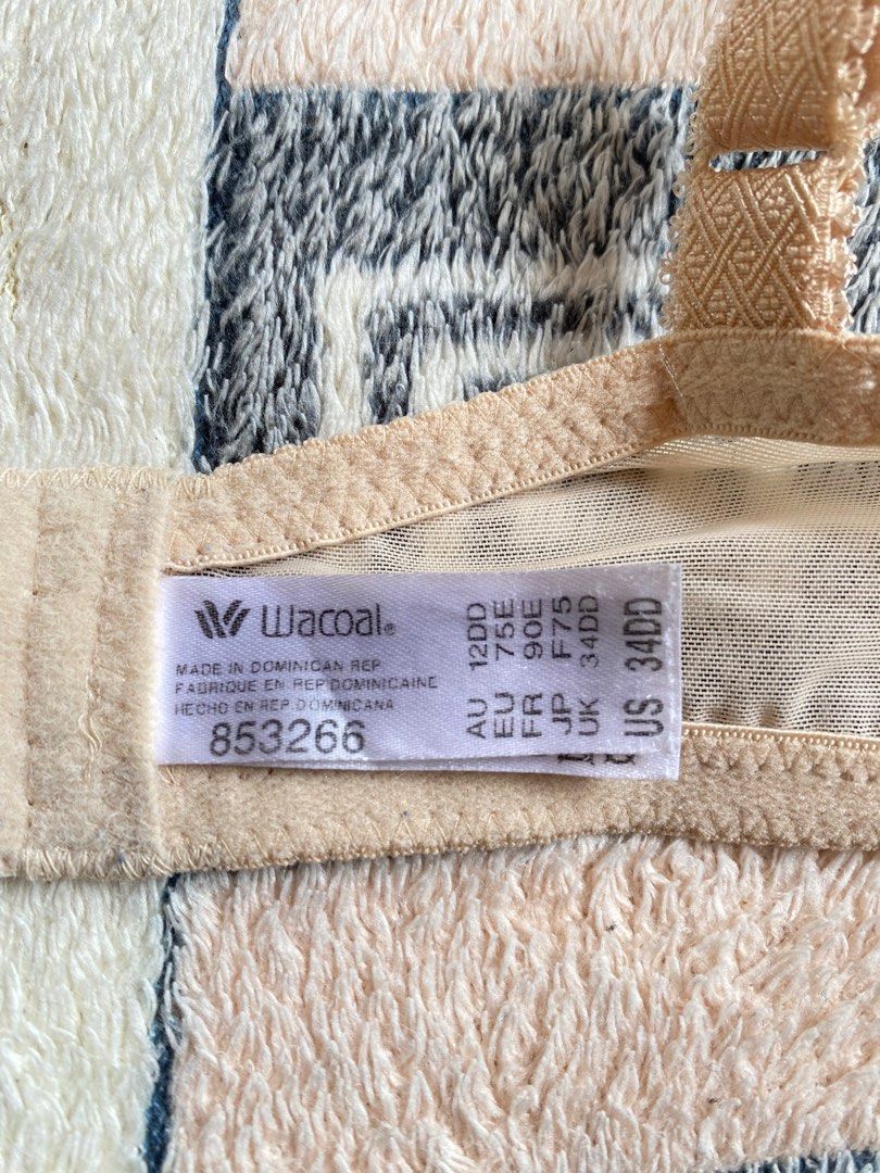 Wacoal 34DD / 36D, Women's Fashion, New Undergarments & Loungewear