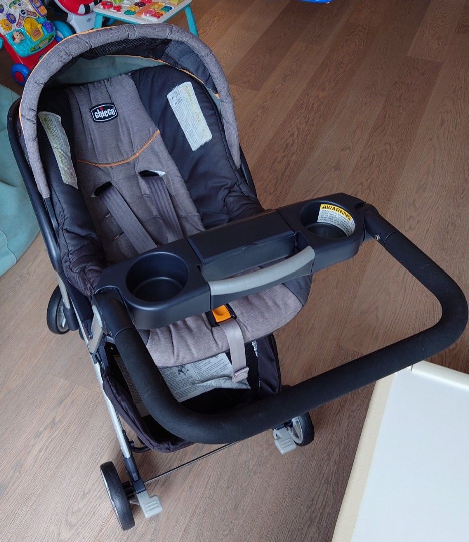 Well Used Chicco KeyFit 30 Stroller Car Seat 0 months