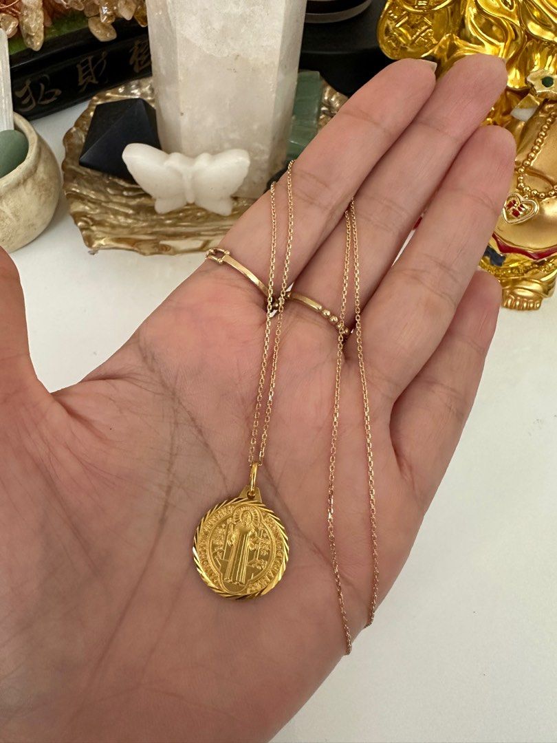 St benedict gold discount pendant