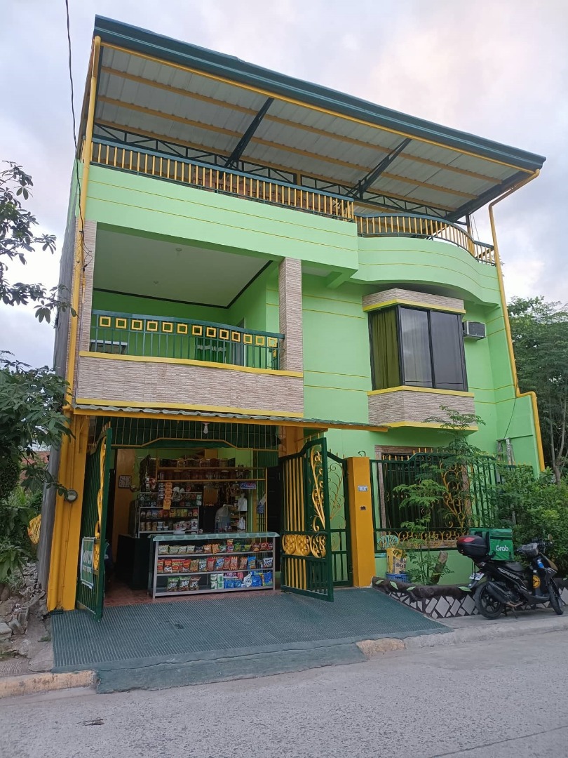 house with sari sari store design