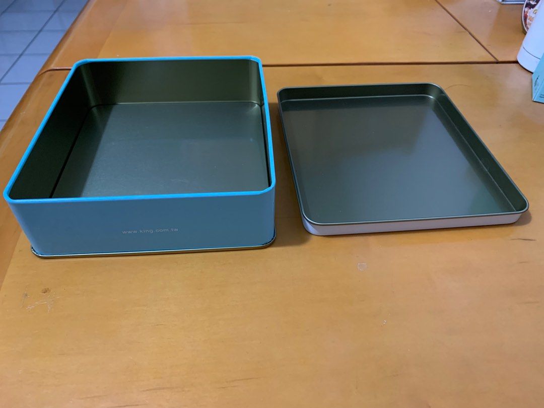 方鐵盒 禮物盒 餅乾收納盒 零食盒 糖果盒, 家具及居家用品, 居家改善及收納用品, 收納箱及袋在旋轉拍賣