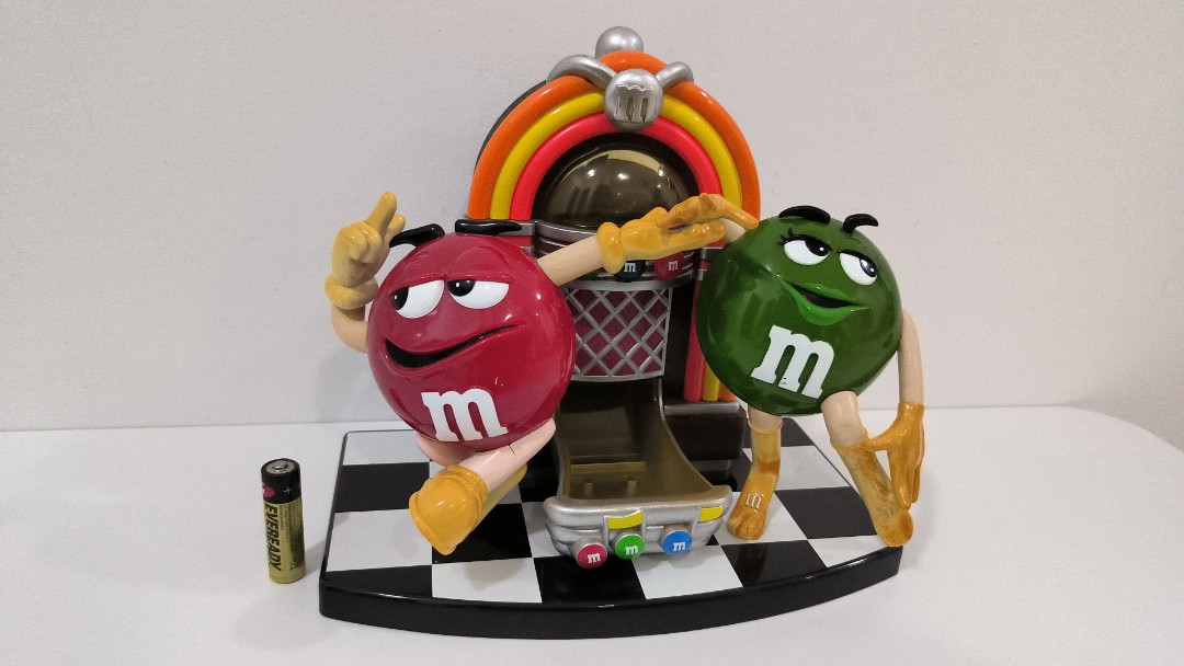 Collectible OLD M&M CANDY DISPENSER GREEN RED DANCING JUKEBOX