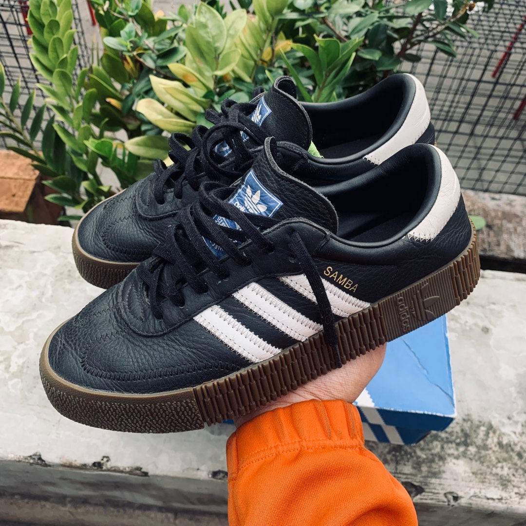 adidas sambarose black and white