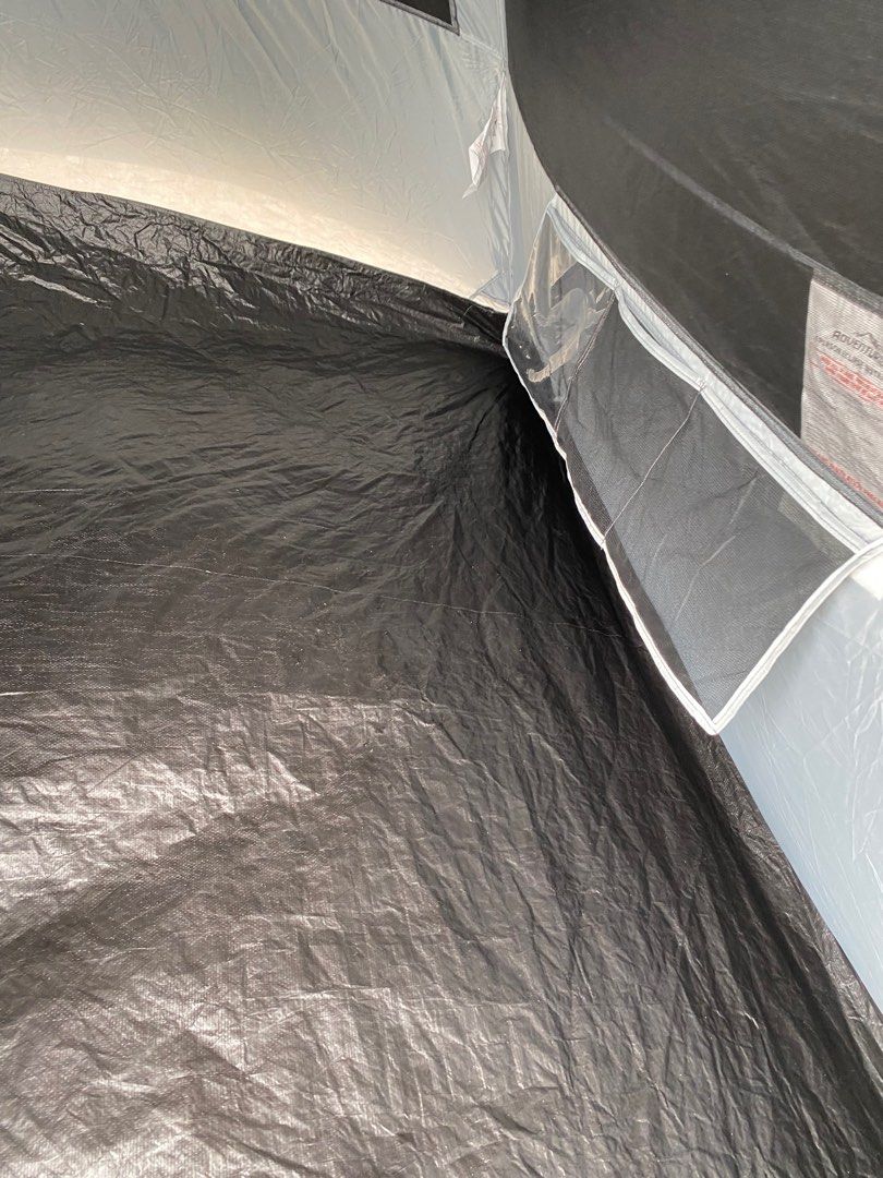 Adventuridge 6 Person Tent Blackout, Sports Equipment, Hiking & Camping