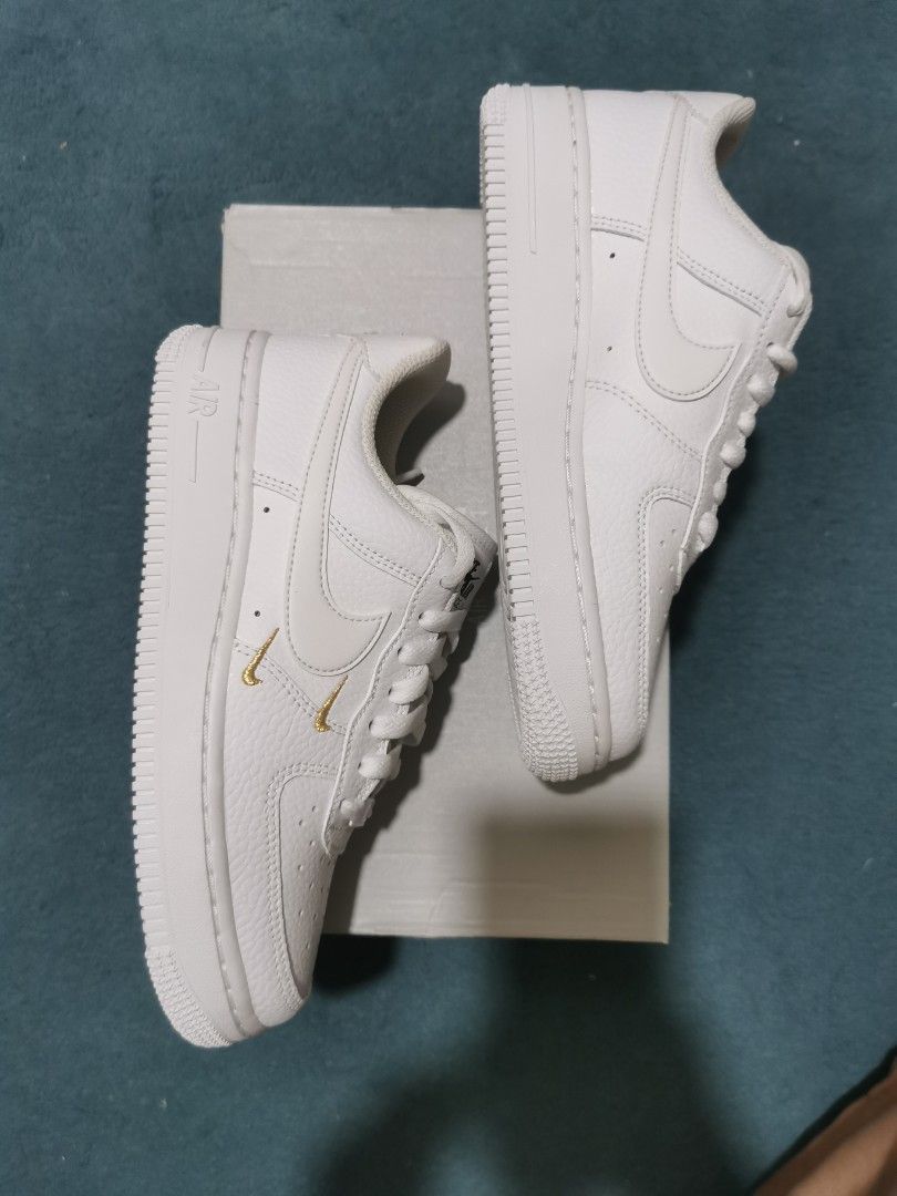 womens air forces 1 07 ess