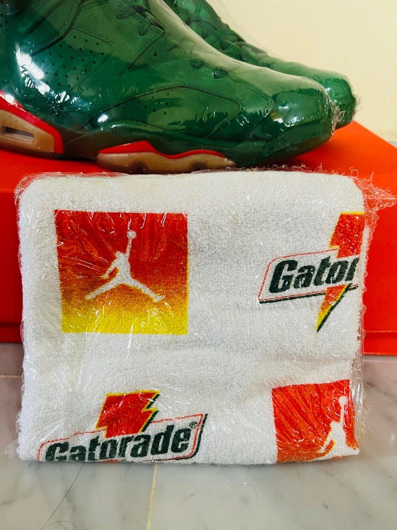 Air gatorade top