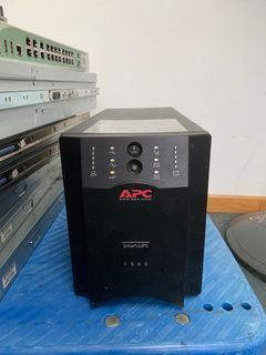 APC Smart UPS SUA1500 1500VA
