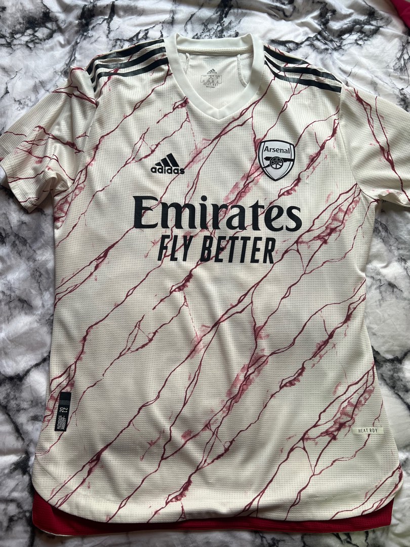 Arsenal 20/21 Away kit, Men's Fashion, Activewear on Carousell