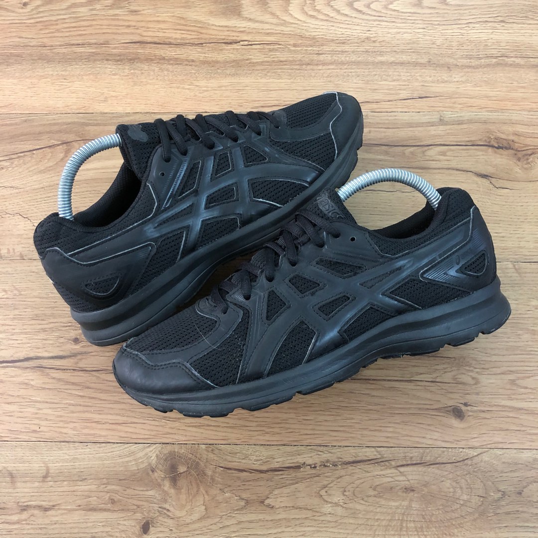 Asics Jog 100 (7uk), Men's Fashion, Footwear, Sneakers on Carousell