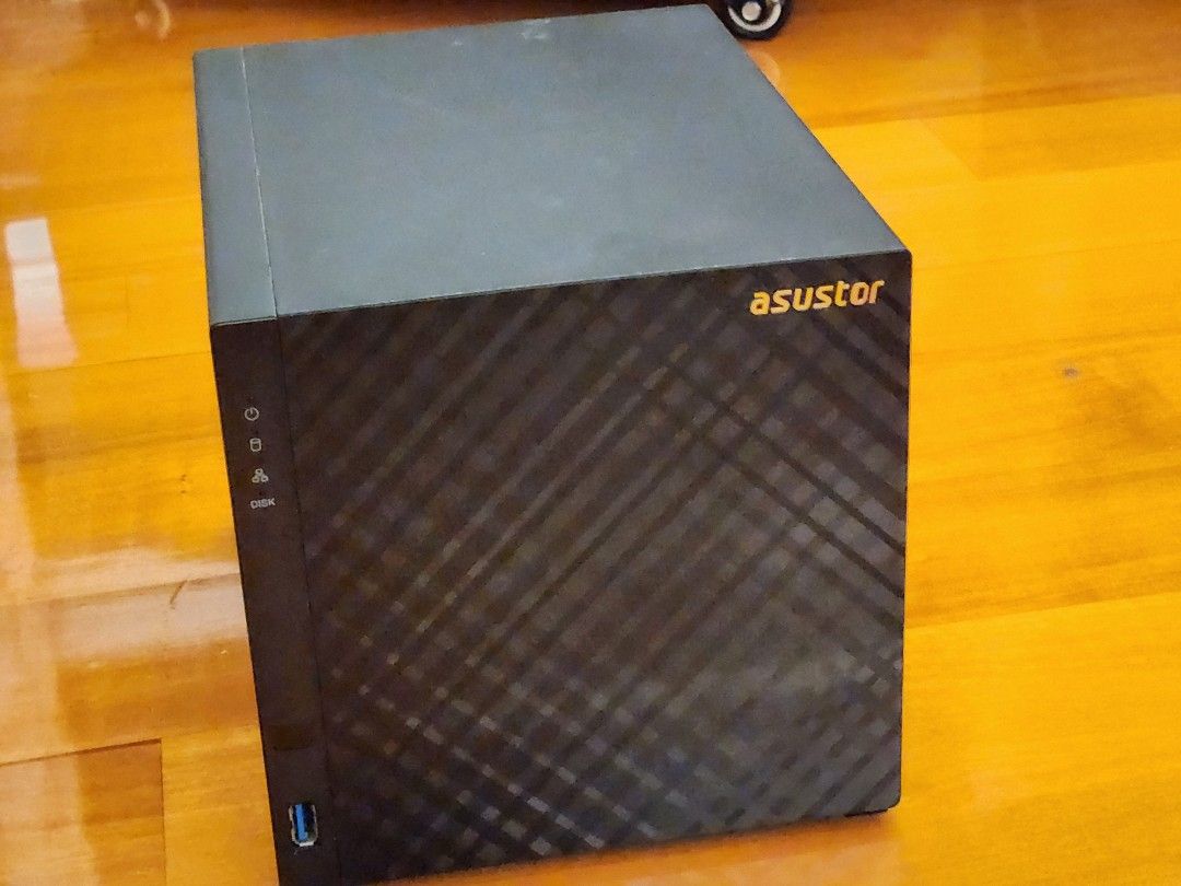 さらに値下げ！ ASUSTOR アサスター AS3104T [NAS] namaste-restoran.ee