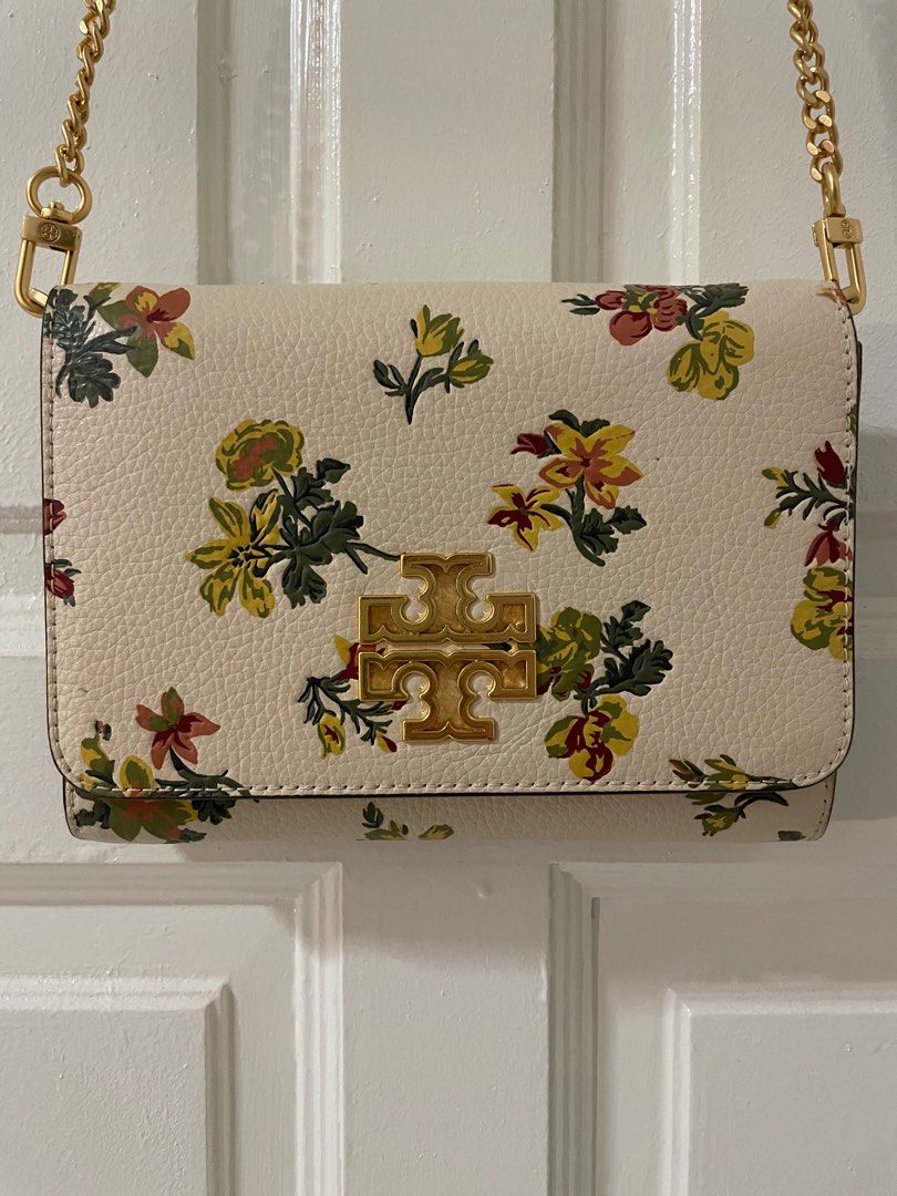 Authentic Tory Burch Woc Sling Bag, Women's Fashion, Bags & Wallets,  Cross-body Bags on Carousell