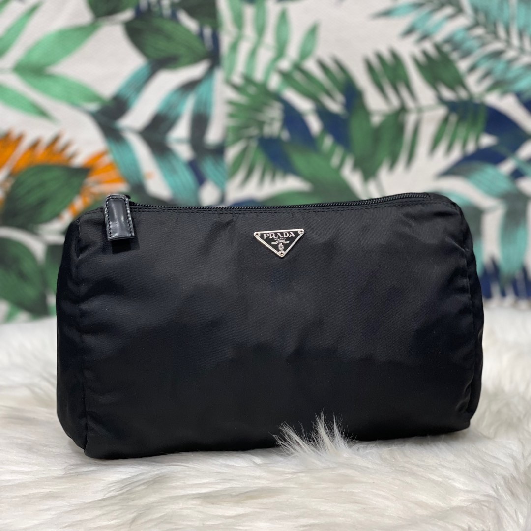 Nylon shop clutch prada