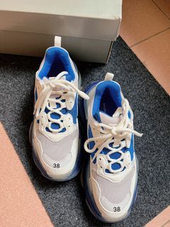 Balenciaga triple s-38
