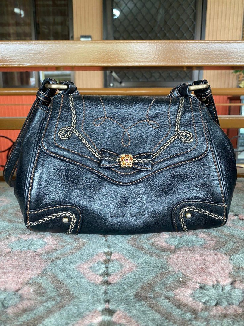 Bana bana sling online bag price