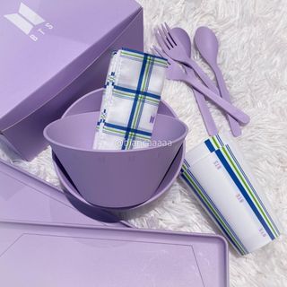 BTS MERCH BOX # 2 - Picnic Basket Set