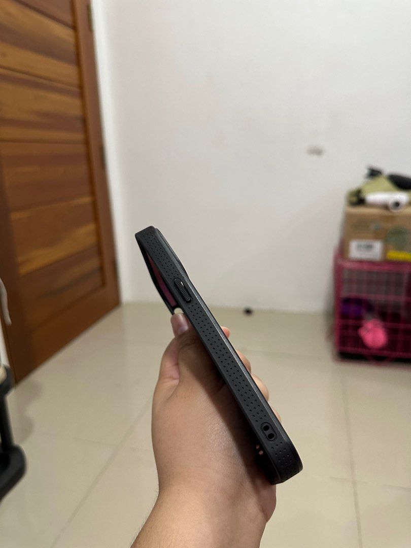 BURGA MAGSAFE 14 PRO MAX, Mobile Phones & Gadgets, Mobile & Gadget