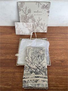 BUTTONSCARVES EL MAR MINORCA