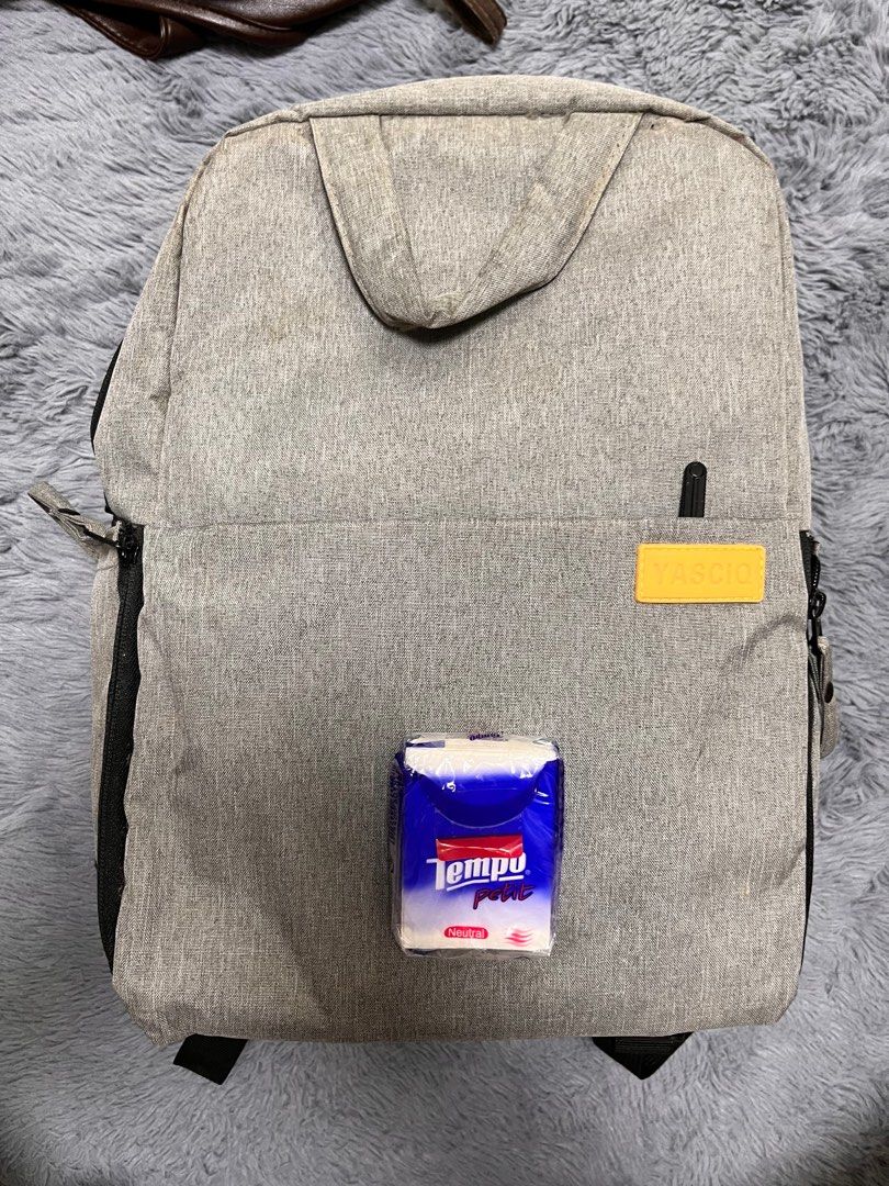 Camera Bag （分類：背包）位於 Hong Kong。 由 midnight_dream 提交（商品編號 1226453096，圖片 1）。簡介： See images for details。