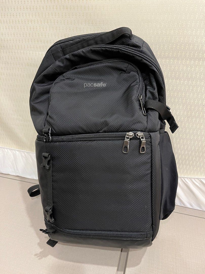 Pacsafe camsafe store x25 backpack