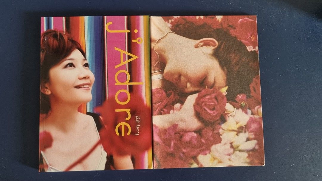 梁静茹-崇拜(首批限量精装版)CD, Hobbies & Toys, Music & Media