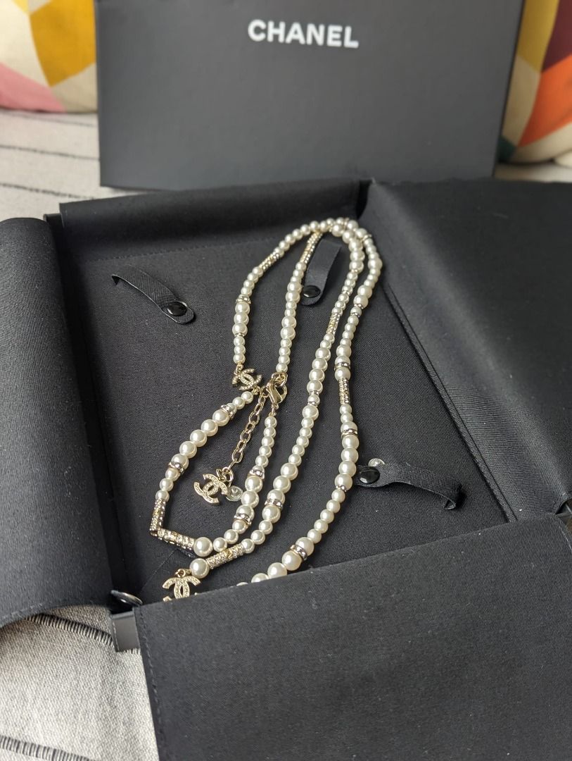 Chanel CC B20A Logo long pearl crystal classic necklace box