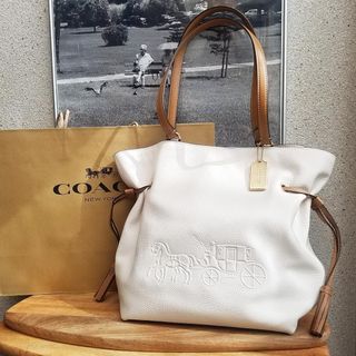 Coach pebble clearance leather bay tote