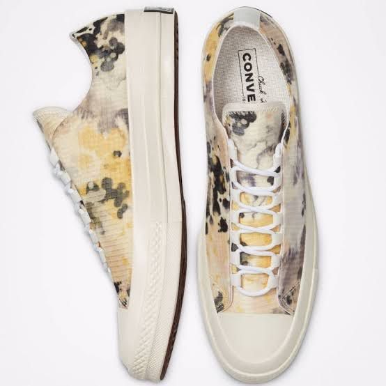 CONVERSE chuck 70 tape seam size 37