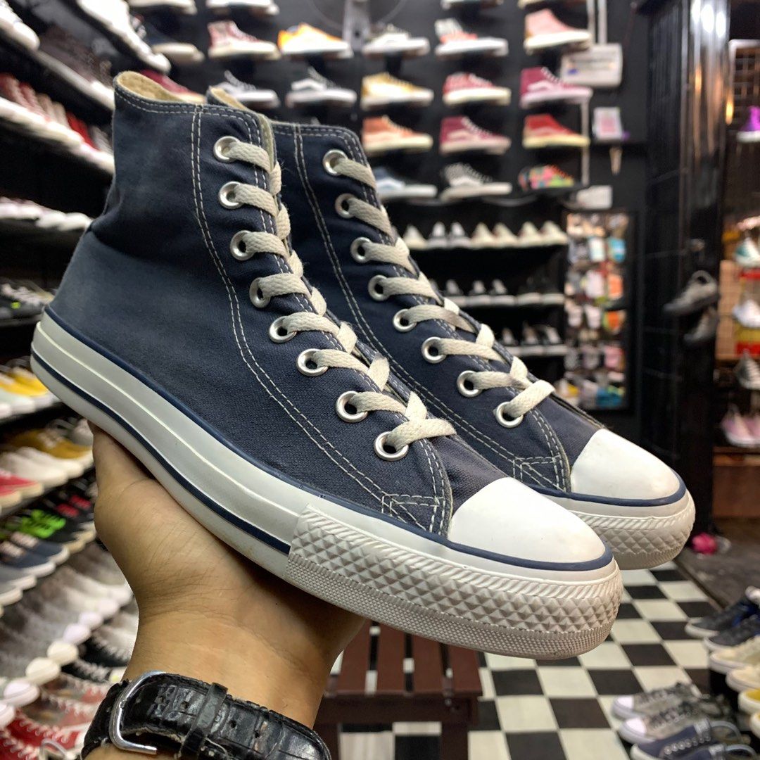 Converse navy deals original