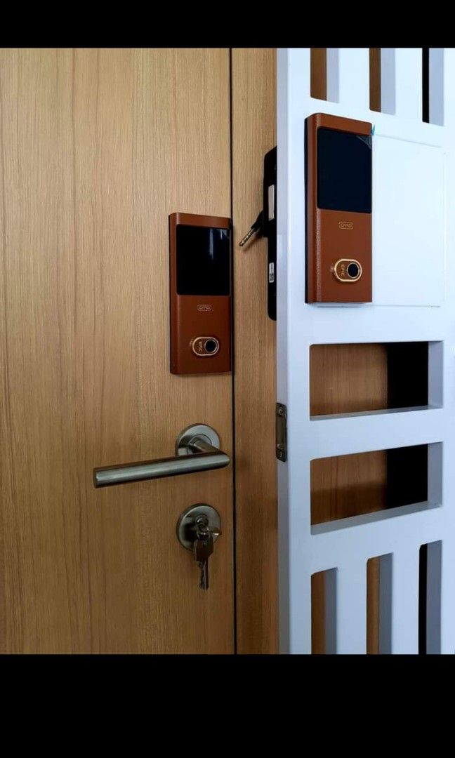 Digital lock Epic 7g best lock for hdb gate doors, Furniture & Home