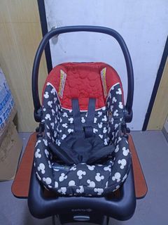 Disney Baby Car Seat - Safety 1st brand